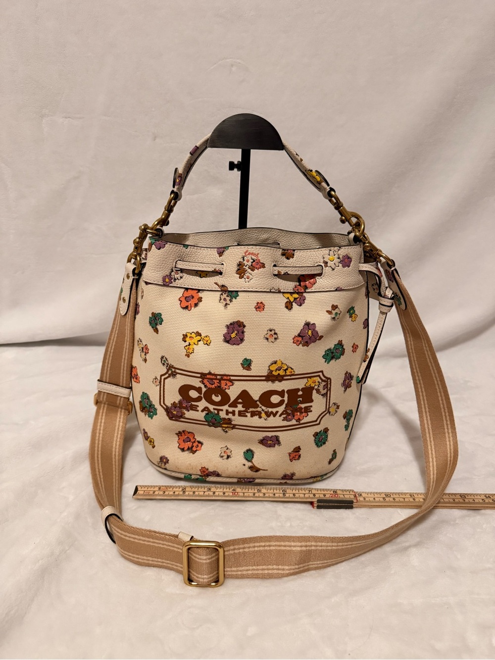 Coach Field Bucket Bag with Cross Stitch Floral Print - Chalk Multi - Picture 2 of 16